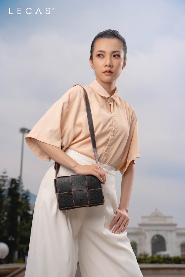 Túi Đeo Chéo BOTT180 Màu Đen Mix