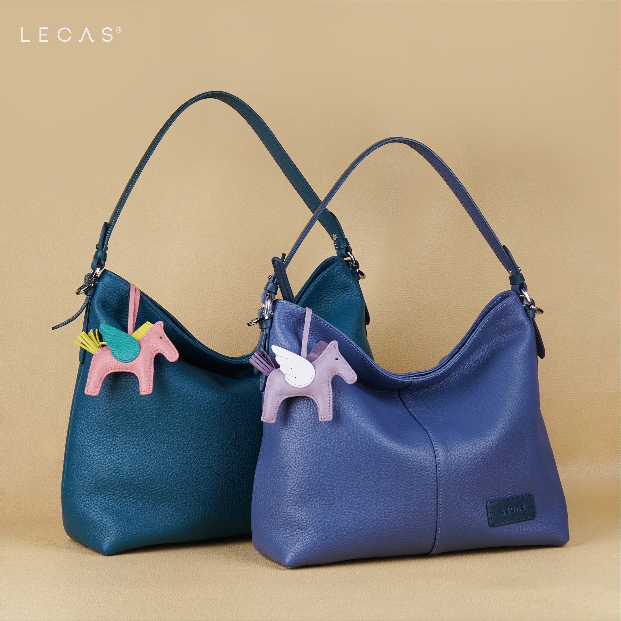 SAM CHỊ, SAM EM khoe sắc cùng Charm  Ngựa