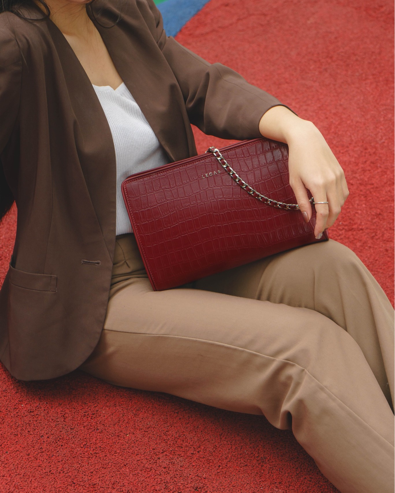 Túi Đeo Chéo/Xách Tay LIZ  có bảng màu đa dạng, dễ phối đồ