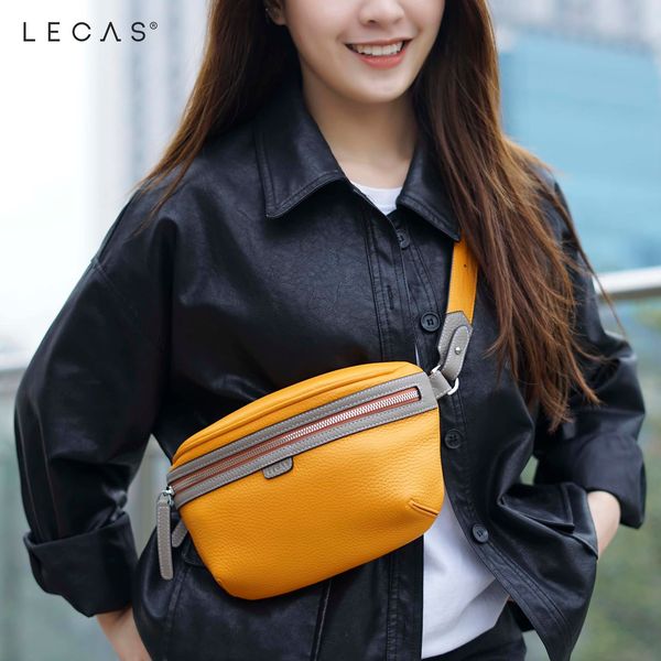 Đeo trên ngực khiến Túi Bao Tử FANNY thêm cá tính