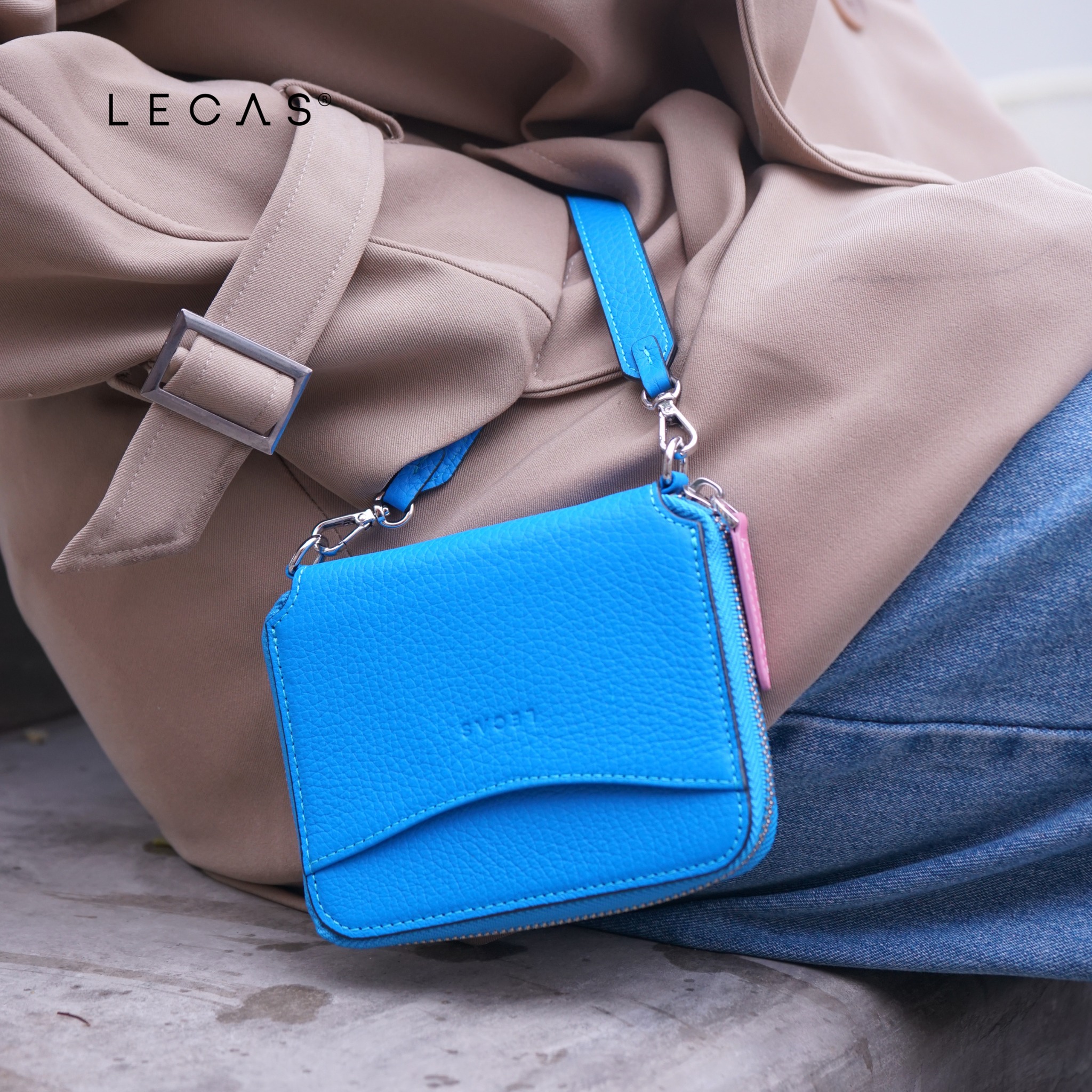 Ví Ngắn SAPHIR có bảng màu đa dạng, trải điều từ trung tính tới rực rỡ