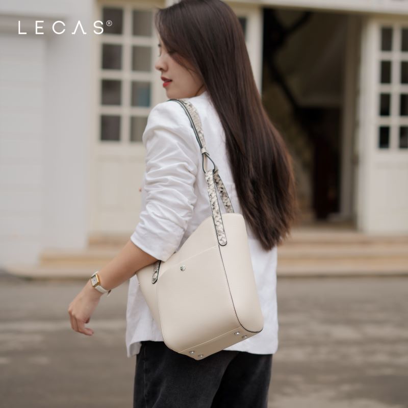 ĐÔNG trắng là sự lựa chọn an toàn nhưng không kém phần thanh lịch, trang nhã