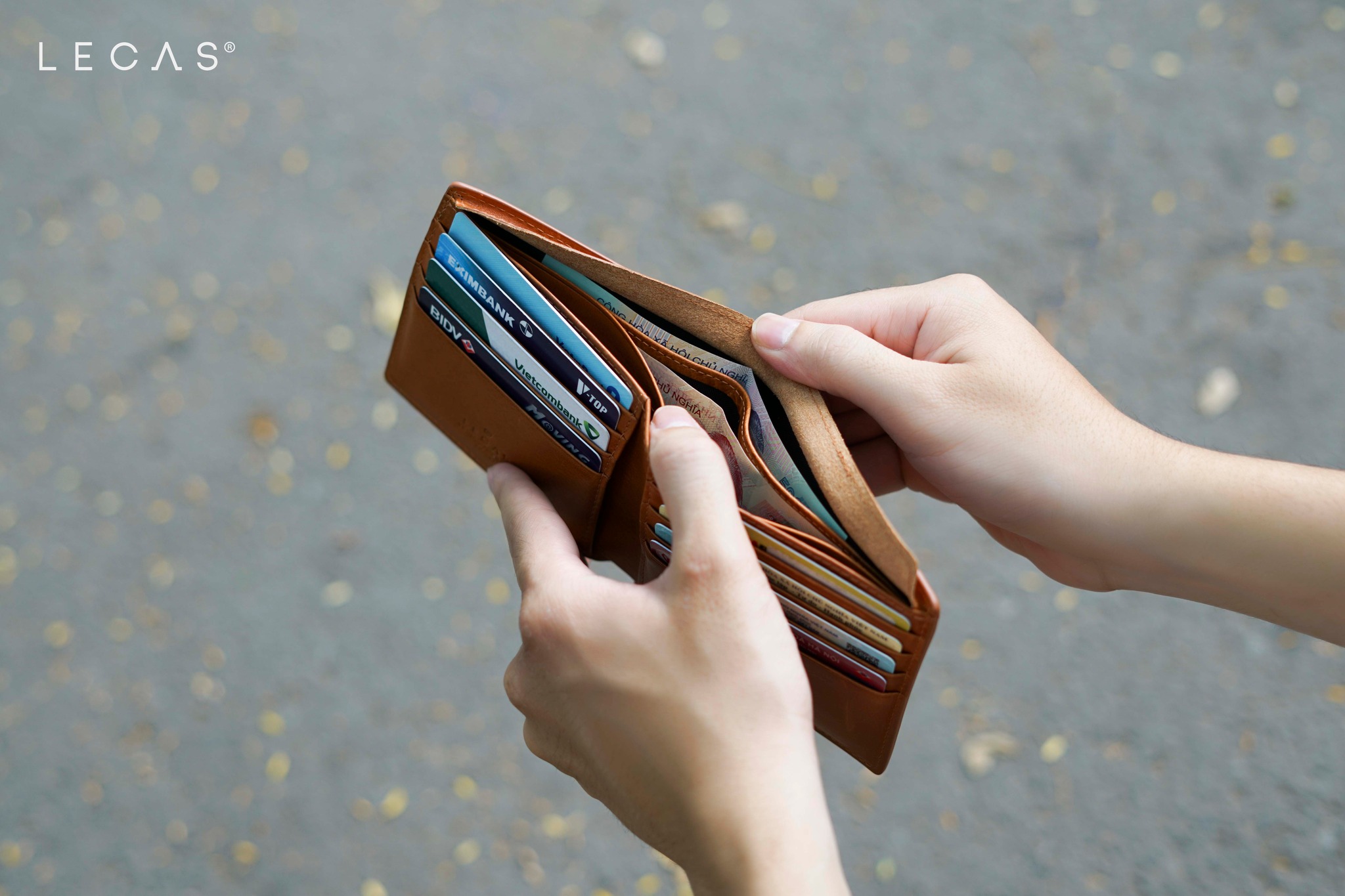 Ví Ngắn Nam LOGAN chia ngăn tiện lợi