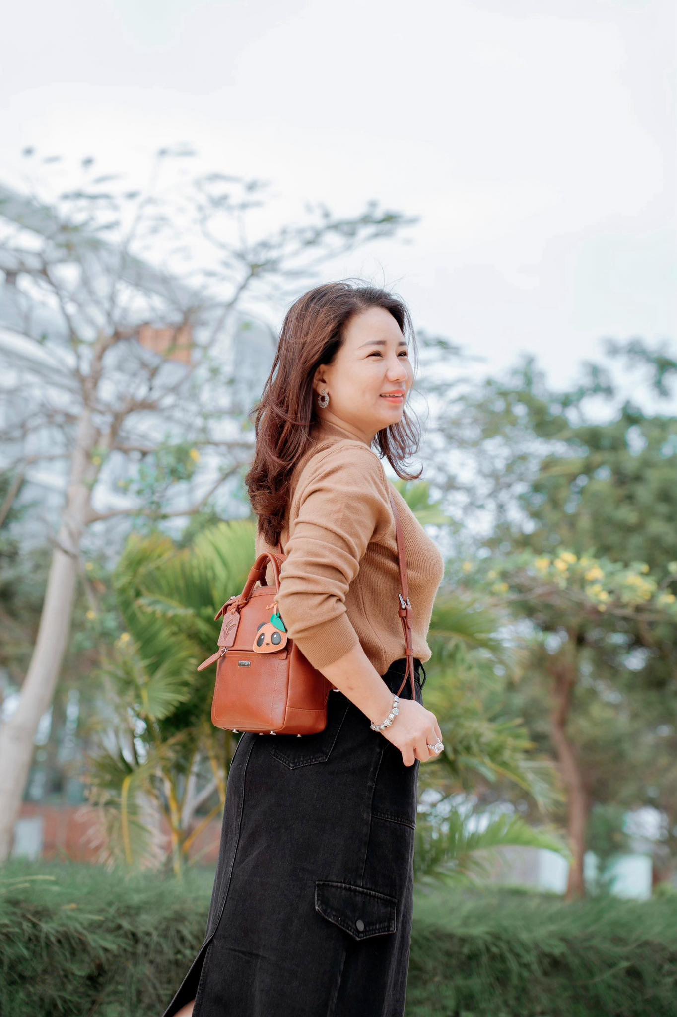 MARIS phiên bản balo nâu tôn lên sự trẻ trung, năng động và hài hòa trong từng khoảnh khắc thường nhật